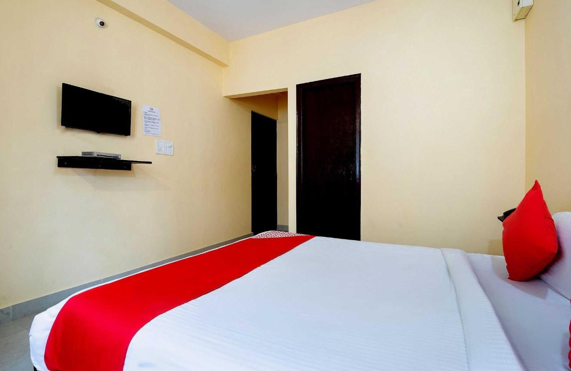 Flagship 23427 Ashrey Hotel